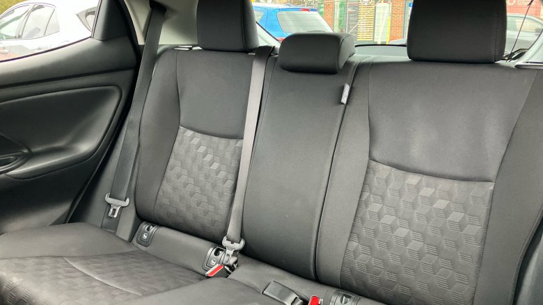 Toyota Yaris 1.5 Hybrid Icon 5dr CVT Hybrid Hatchback